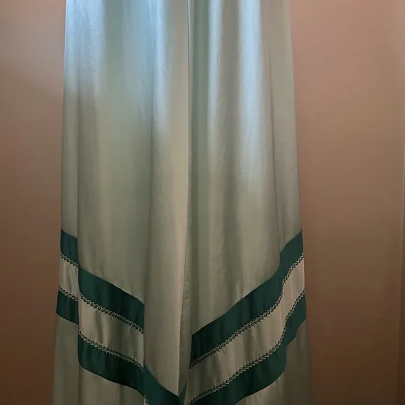 Vintage 70s Pale Green Vassarette Chevron Striped Nightgown - Picture 5 of 10